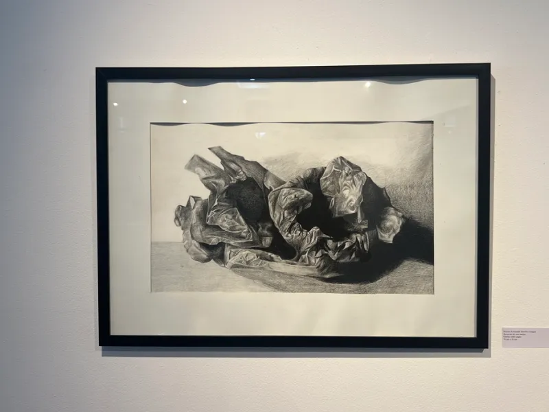 Estudiantes de Artes Visuales exploraron la memoria en la exposición 'Huellas entre lápiz y agua'